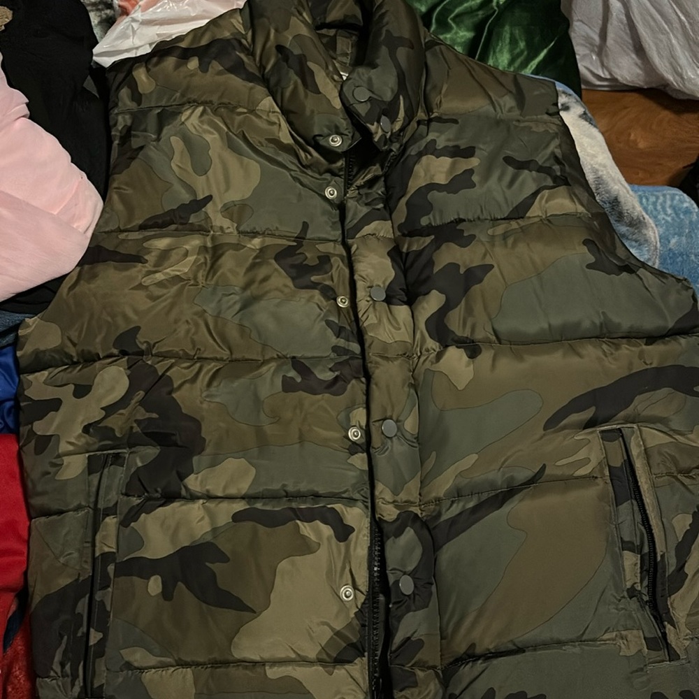 Cano puff vest